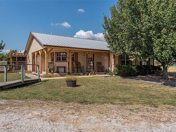 2nd image of 1496 County Road 1121