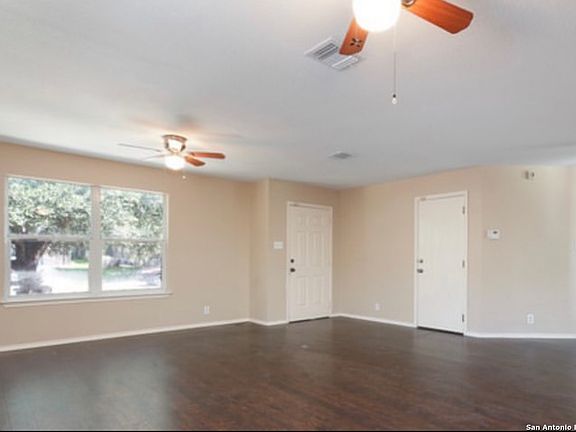2nd image of 3738 Candleglenn