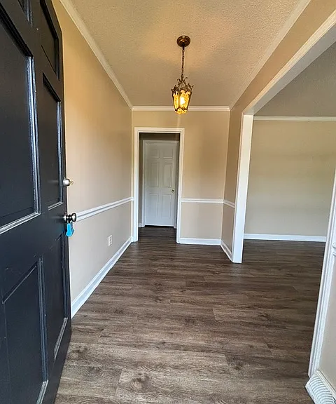 6717 W Friendly Ave — Photo 22