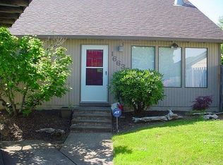 16637 SE Naegeli Dr, Portland, OR 97236