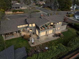 2798 Yvonne Rd, Medford, OR 97504