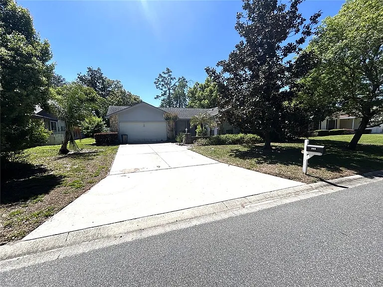 305 Coble Dr — Photo 16