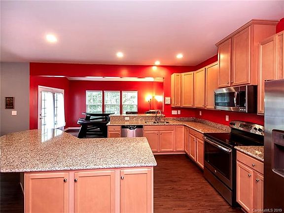 4th image of 4914 Greenloch Ct