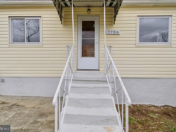 4th image of 7726 Emerson Rd