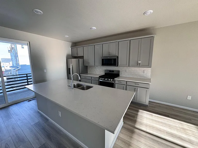 16690 Umatilla St — Photo 31