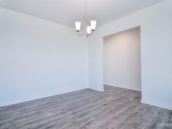 4th image of 186 Wedge View Way