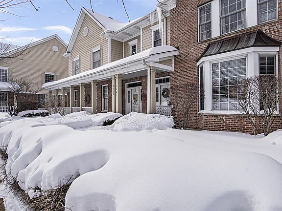 3rd image of 4367 Canterbury Ct