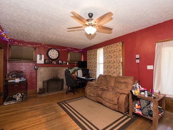 3rd image of 1026 Kinneys Ln