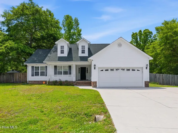 302 Crystal Falls Court, Jacksonville, NC 28546