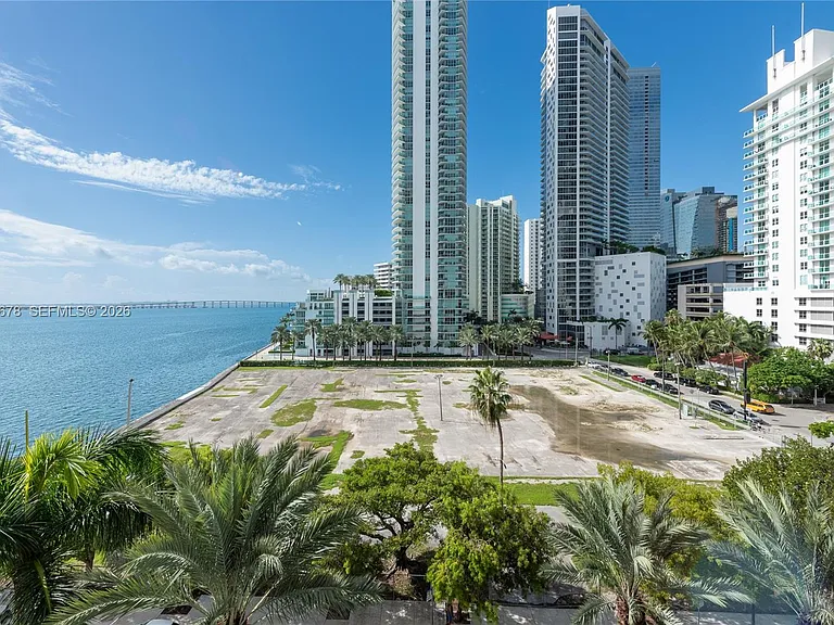 1155 Brickell Bay Dr #609 — Photo 24