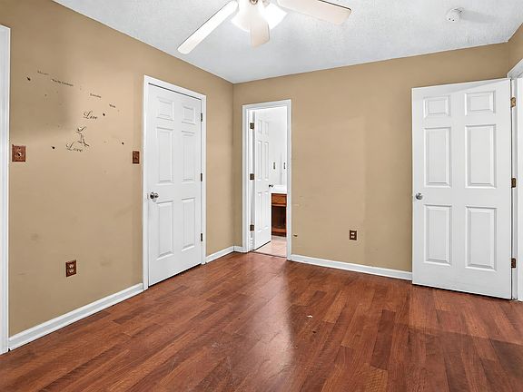 4th image of 4720 Addington Dr