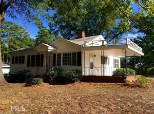 411 E Church St, Bowman, GA 30635