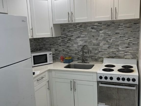 5th image of 625 S 20th Ave