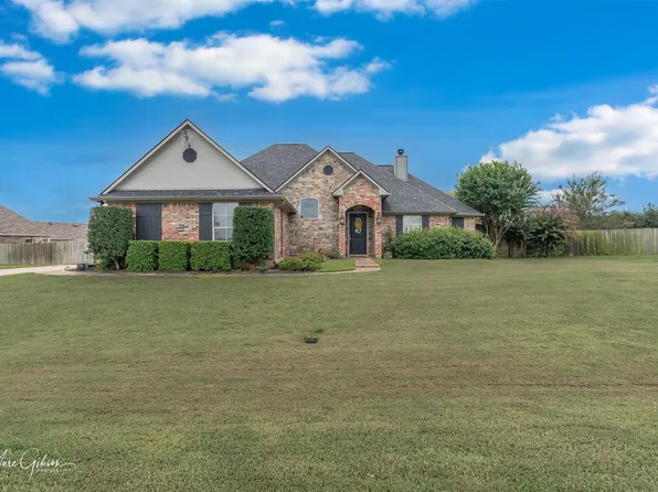 205 Clinton Dr, Stonewall, LA 71078