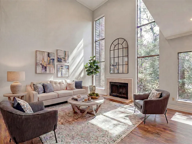 250 Sugarberry Cir #250 — Photo 2