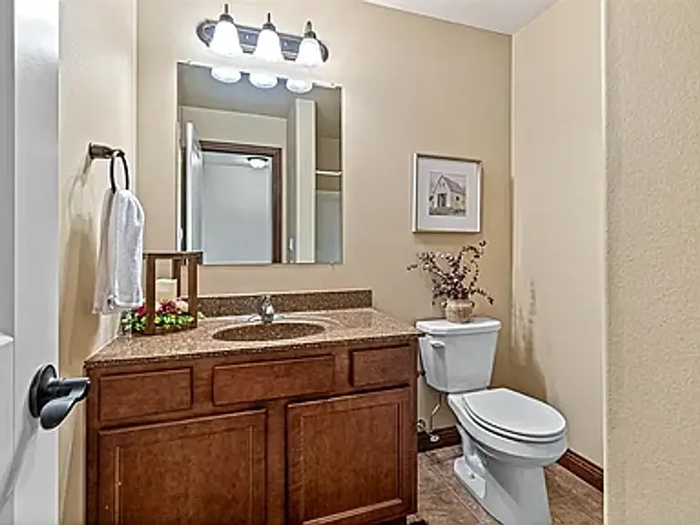 457 Bainberry St — Photo 15