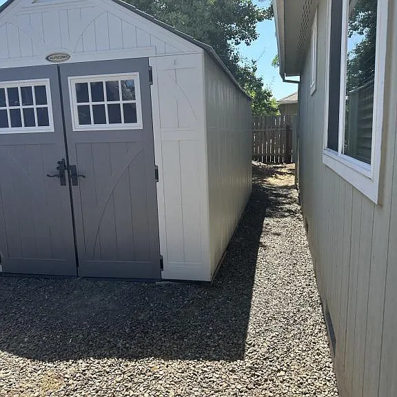 945 Willowdale Ave — Photo 18