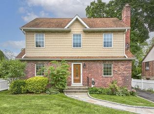 37 Myrtle Blvd, Larchmont, NY 10538