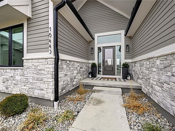 4th image of 16443 W 166th Pl