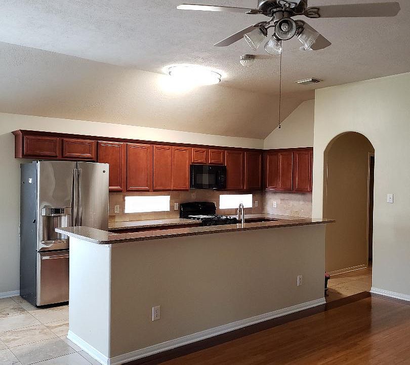 1st image of 2610 Los Alamos Cir