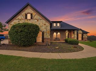 165 Canyon Dr, Decatur, TX 76234