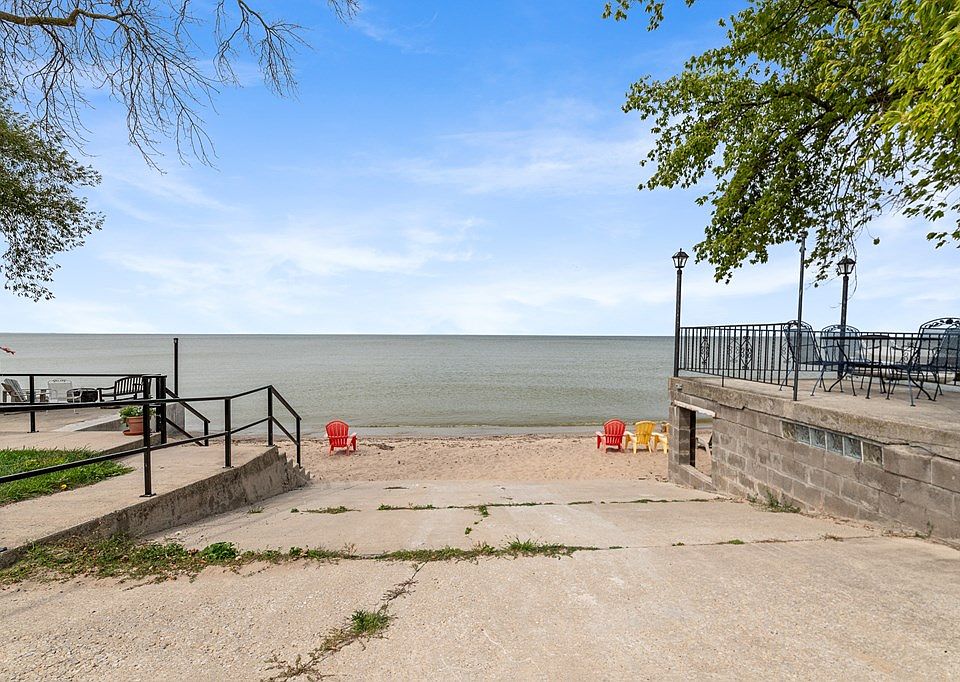 Sunset Beach Dyckesville Apartments Luxemburg, WI Zillow