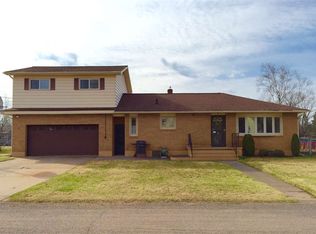 2016 Jackson Ave, Ishpeming, MI 49849