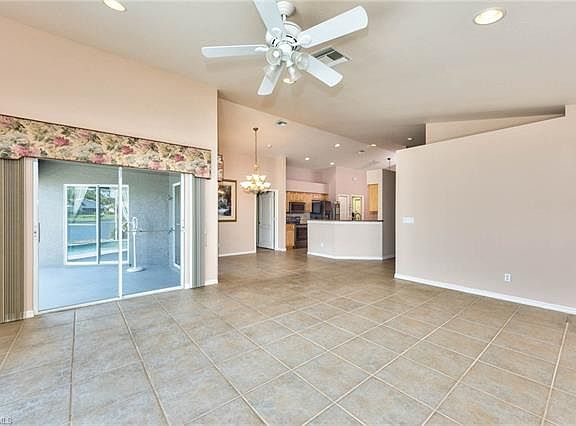 5th image of 25849 Pebblecreek Dr