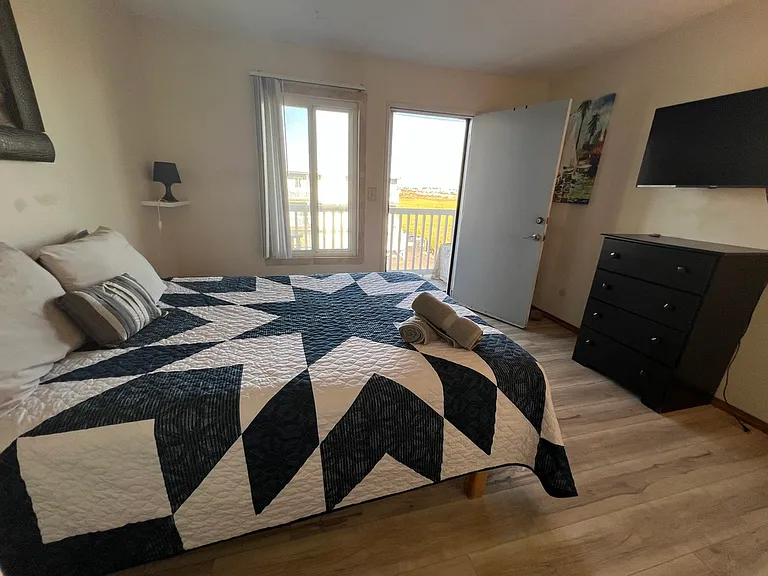 1111 Seacoast Dr #17 — Photo 11
