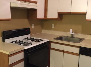18 Guisborough Way #18, Edison, NJ 08820