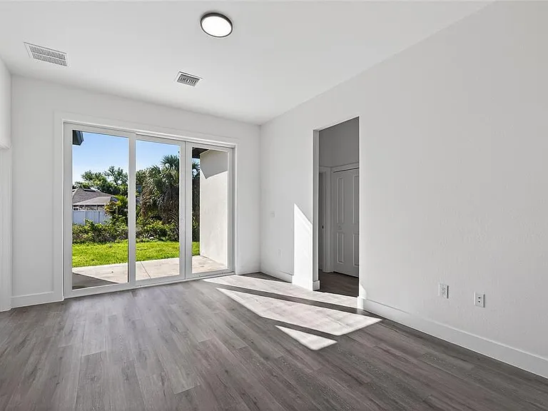 511 Sweetwater Dr — Photo 26