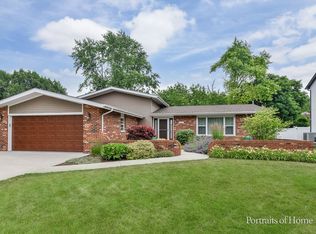 512 Fairlane Dr, Joliet, IL