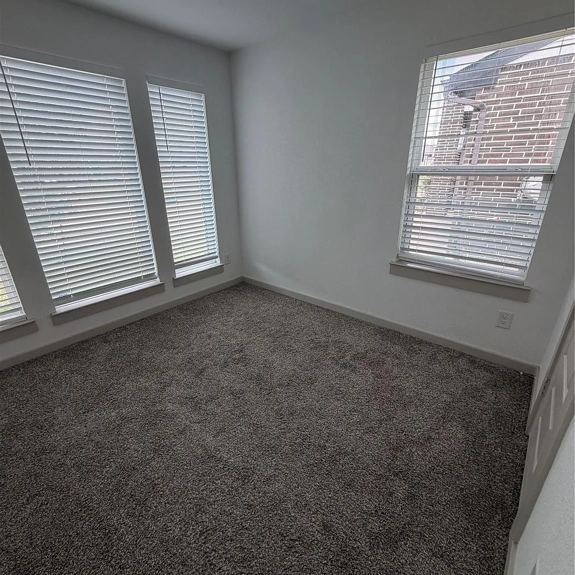 4 bed, 2.0 bath, 1780 sqft, $2,400 — Photo 4