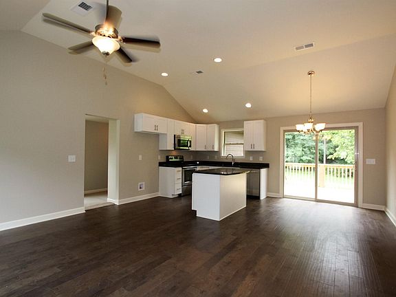 2nd image of 136 Hillsdale Dr Lot 18