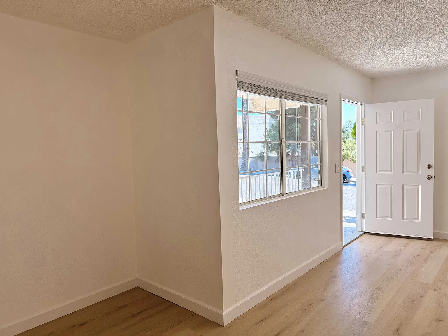1 bed, 1.0 bath, 500 sqft, $2,350 — Photo 4