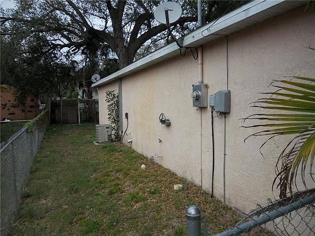 2nd image of 1813 7th Avenue Dr E