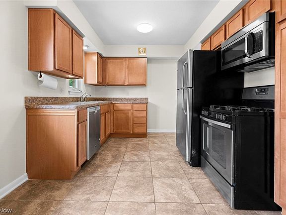 5th image of 5928 Sweet Birch Dr