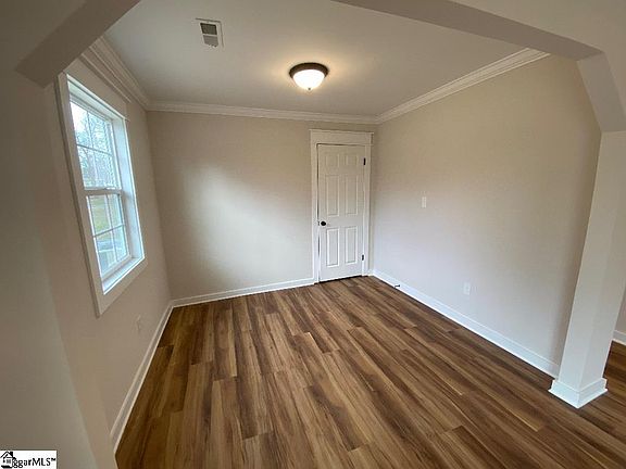 4th image of 407 Chesley Dr