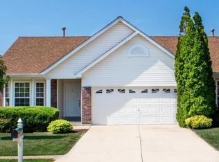 3 Green Park Ln, O'Fallon, MO 63366