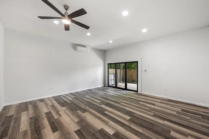 1153 Brookswood Ave — Photo 21