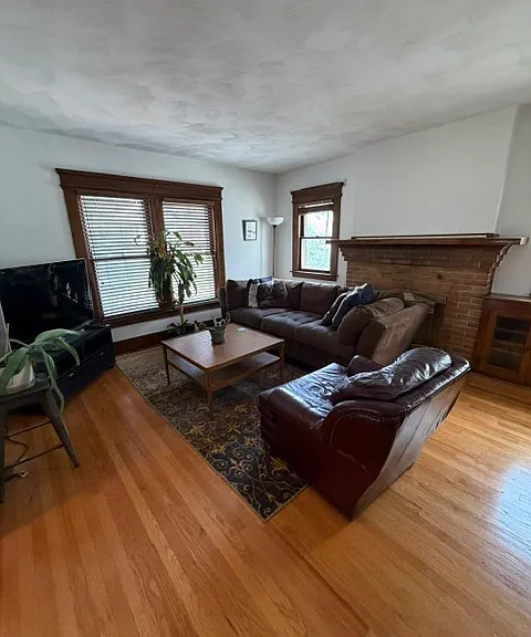 1027-29 Lancaster Ave — Photo 9