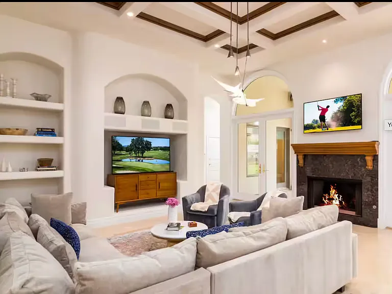 10754 E Laurel Ln — Photo 9