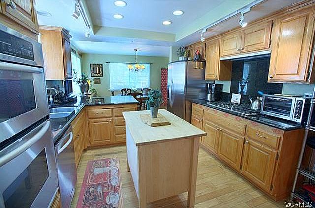 2nd image of 1909 Morgan Ln