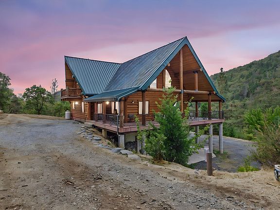 4th image of 3170 Humbug Creek Rd