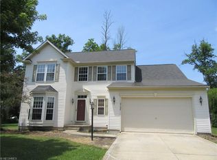 9158 Lakeview Dr, Olmsted Falls, OH