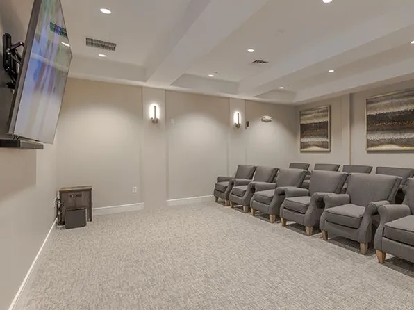 Fox Meadow Apartments