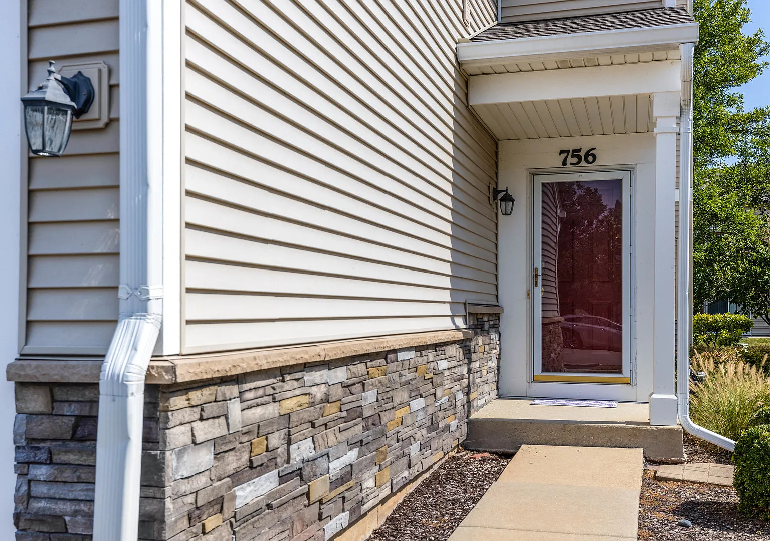 2 bed, 2.5 bath, 1412 sqft, $2,570 — Photo 4