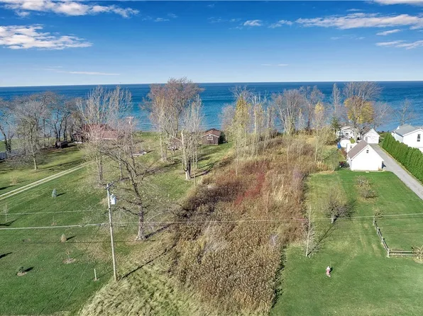 2631 Lake Rd, Ransomville, NY 14131