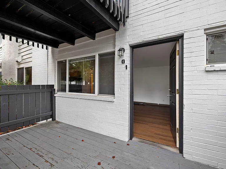 Manhattan Apartments - Normandy Park — Photo 46
