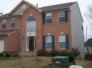 8205 Tenbrook Dr, Gainesville, VA 20155